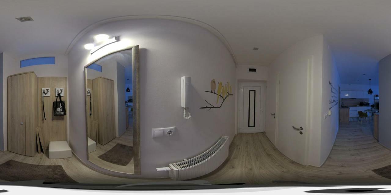 Hunyadi Apartman Сексард Экстерьер фото